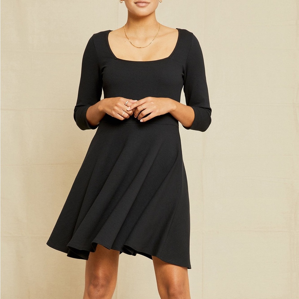 Amour Vert Lennox Ponte Black Dress